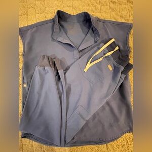 Figs Jogger TWO PIECE Set - Size [XS] - $60 (Original Price $86)